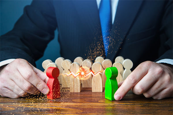 新老業(yè)務(wù)沖突不斷，企業(yè)戰(zhàn)略管理如何平衡布局？