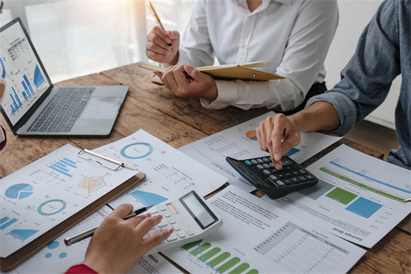 績效考評淪為形式主義，員工敷衍應付企業(yè)怎么破？